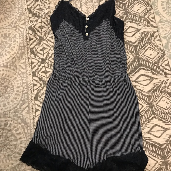 Gilly Hicks Other - Gilly Hicks sleep romper